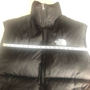 The North Face men’s puffy vest size xl